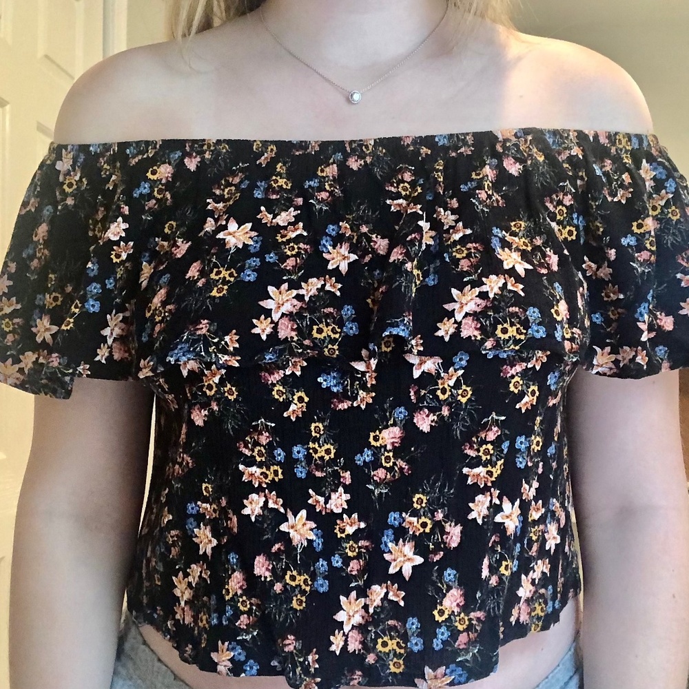 Floral off the shoulder crop top
